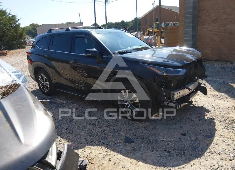 2021 Toyota Highlander фото