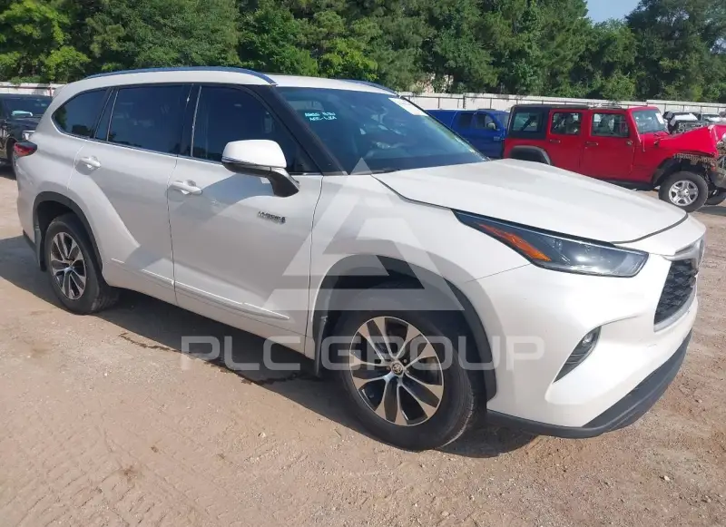 2021 Toyota Highlander фото