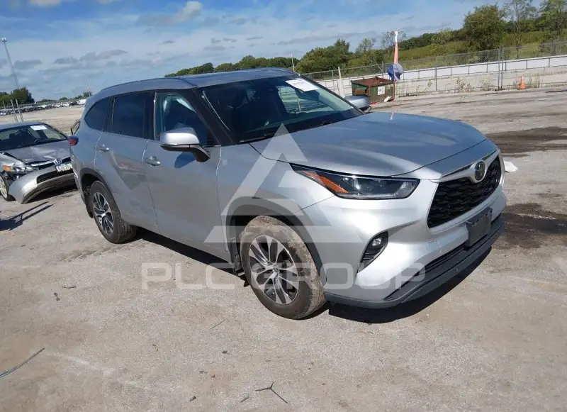 2021 Toyota Highlander фото