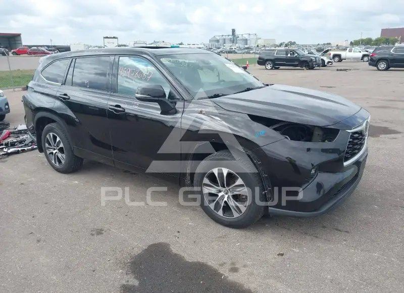 2021 Toyota Highlander photo