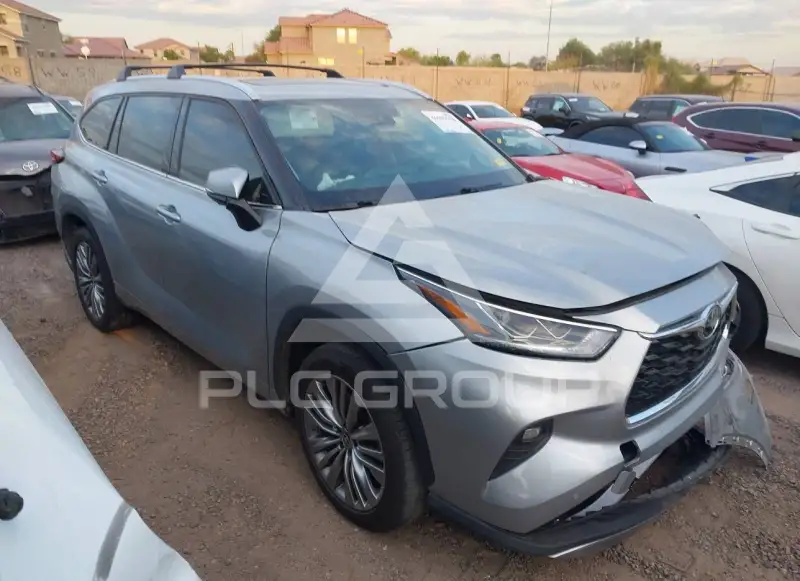 2021 Toyota Highlander фото
