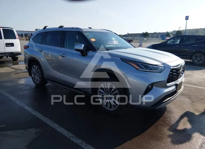 2021 Toyota Highlander фото