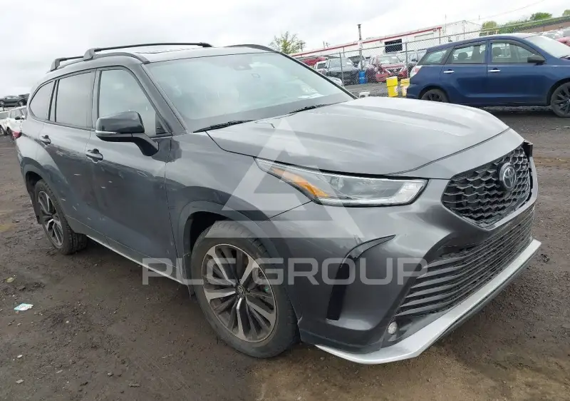 2021 Toyota Highlander фото