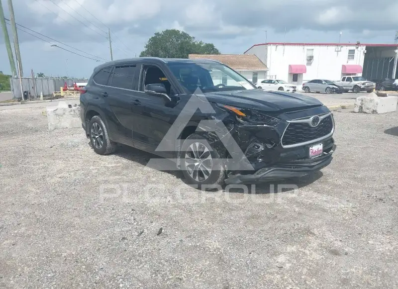 2021 Toyota Highlander фото