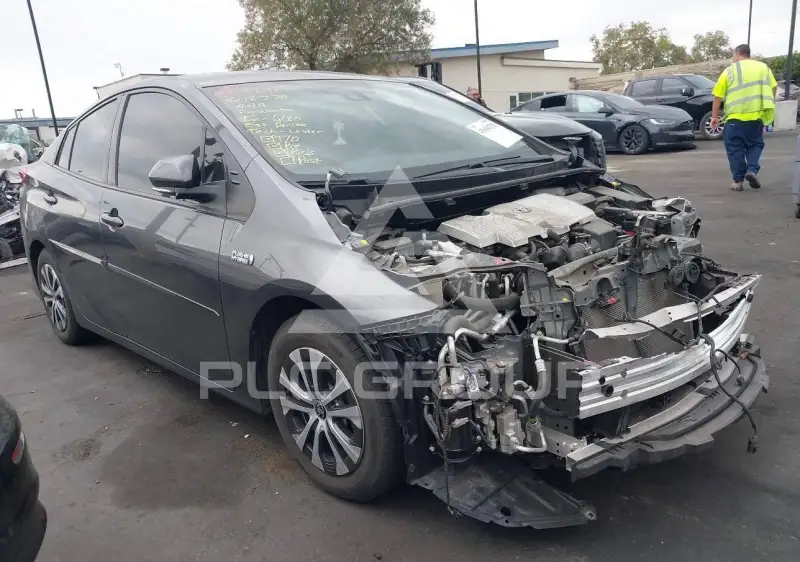 2021 Toyota PRIUS photo