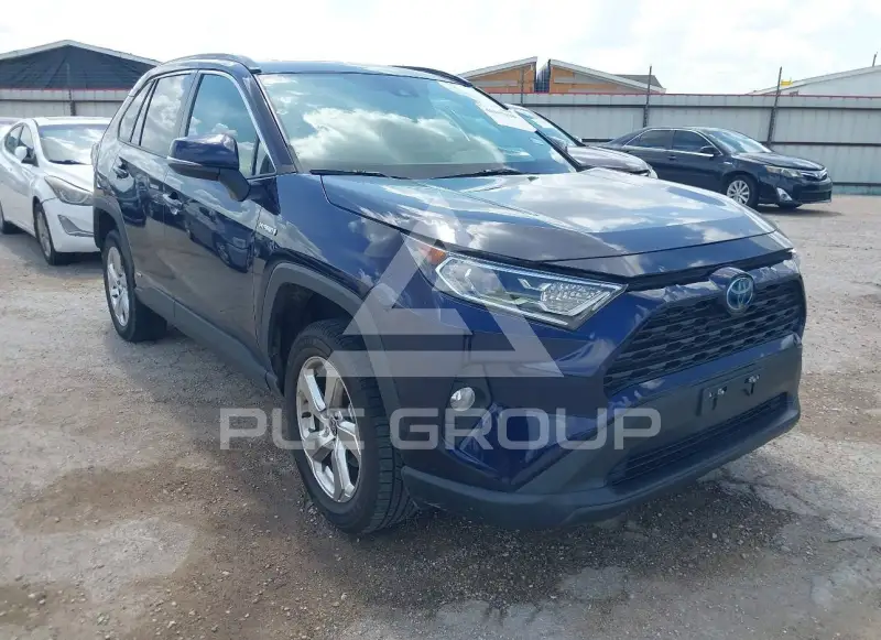 2021 Toyota RAV4 фото