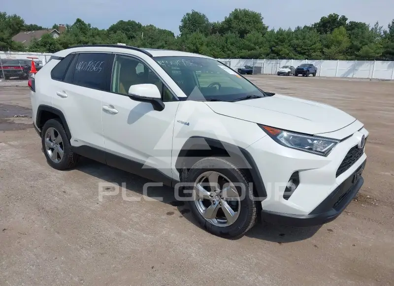 2021 Toyota RAV4 фото
