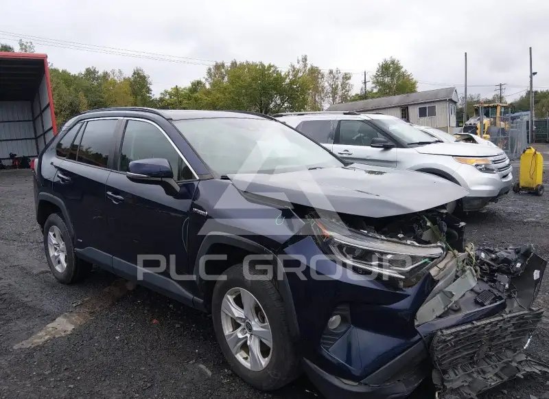 2021 Toyota RAV4 фото