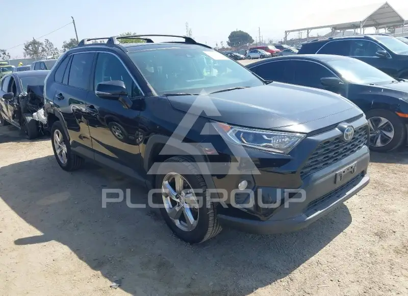 2021 Toyota RAV4 фото