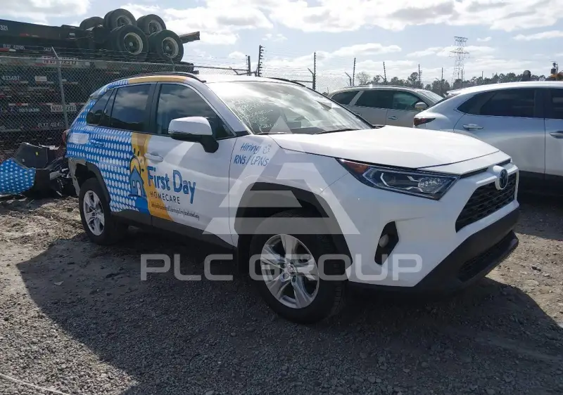 2021 Toyota RAV4 фото