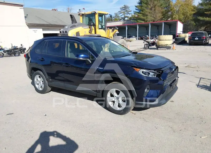 2021 Toyota RAV4 фото