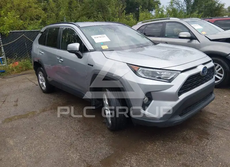 2021 Toyota RAV4 фото