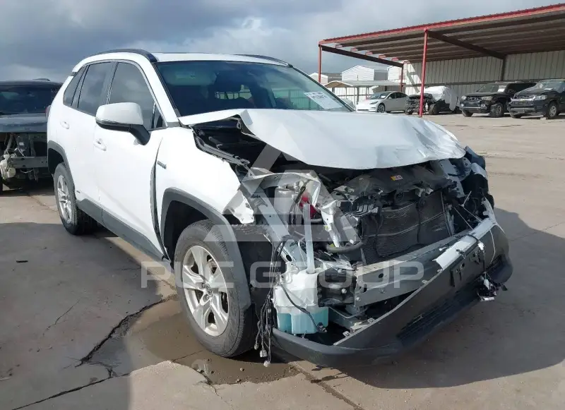 2021 Toyota RAV4 photo