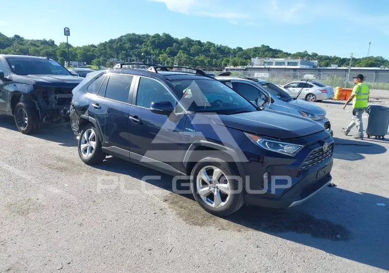 2021 Toyota RAV4 фото