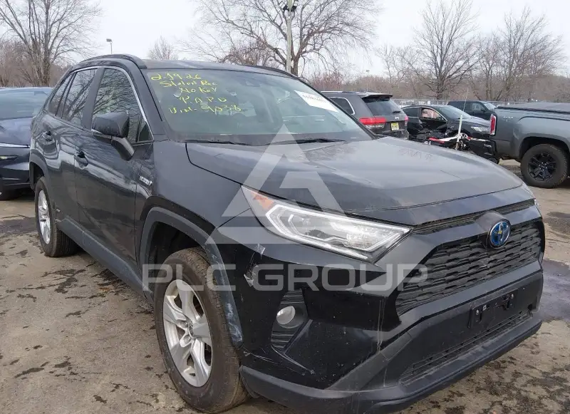 2021 Toyota RAV4 фото