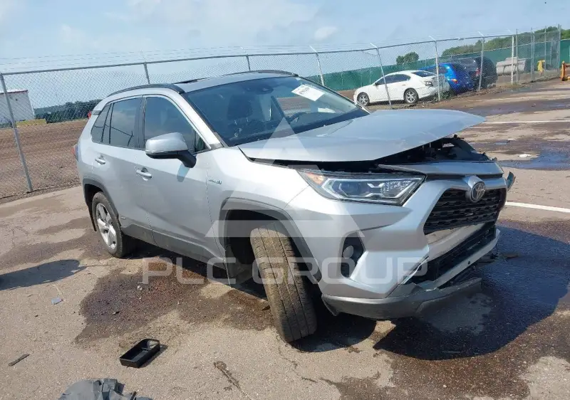 2021 Toyota RAV4 фото