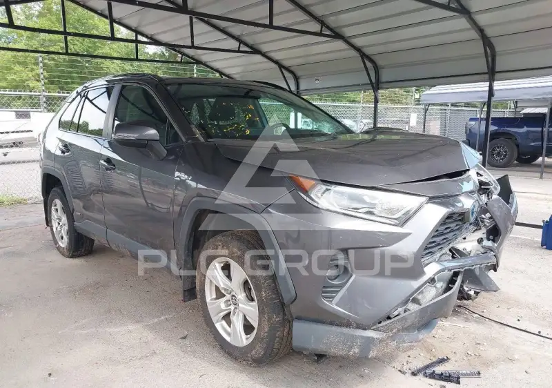 2021 Toyota RAV4 фото