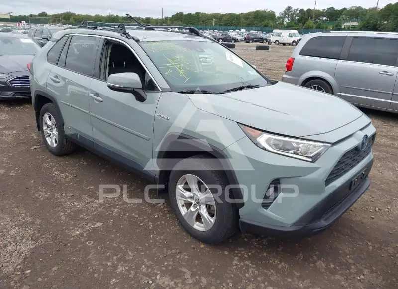 2021 Toyota RAV4 photo