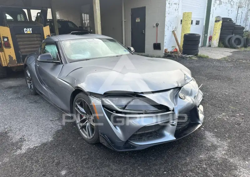 2021 Toyota Supra фото