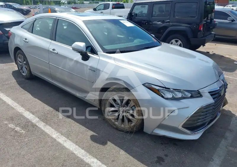 2021 Toyota AVALON фото