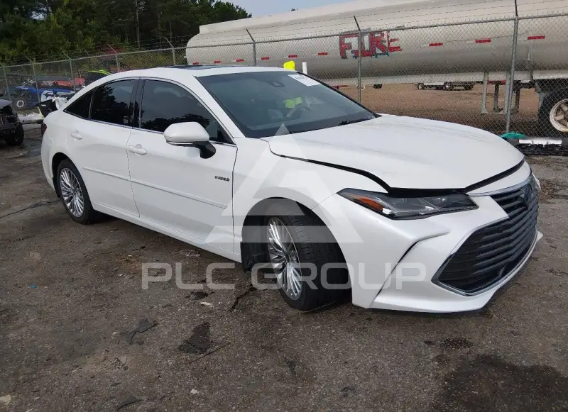 2021 Toyota AVALON фото