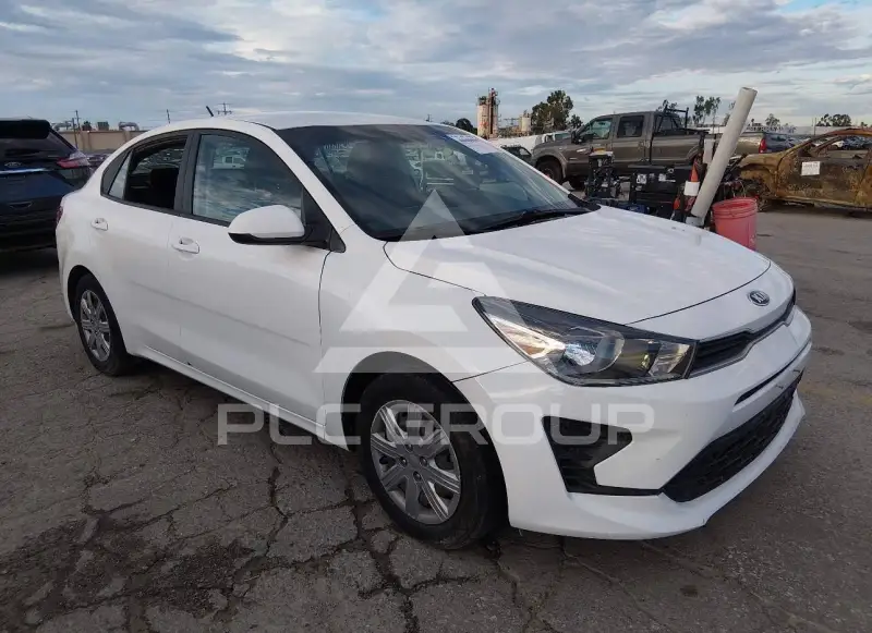 2021 KIA Rio photo
