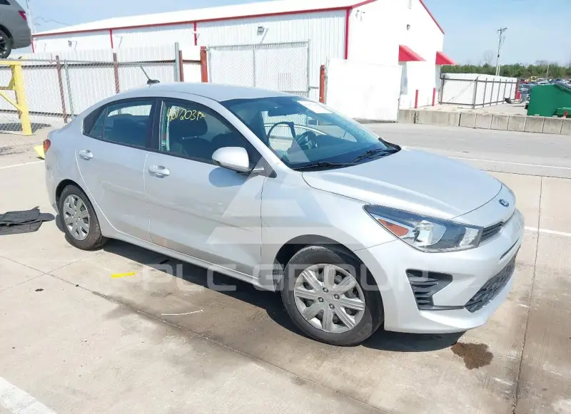 2021 KIA Rio фото