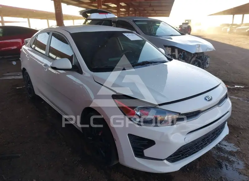 2021 KIA Rio фото