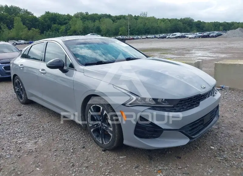2021 KIA K5 photo