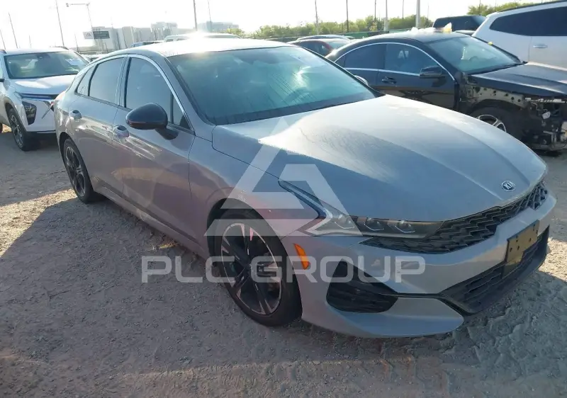 2021 KIA K5 photo