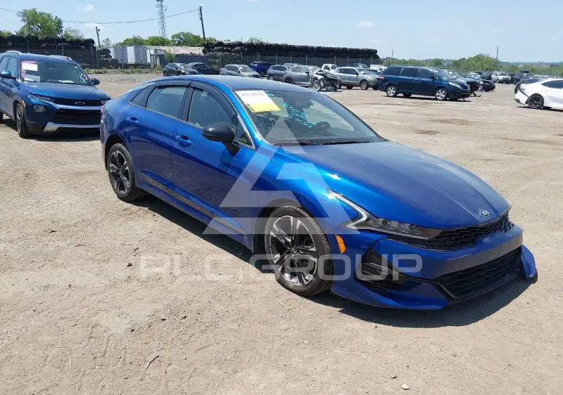 2021 KIA K5 photo