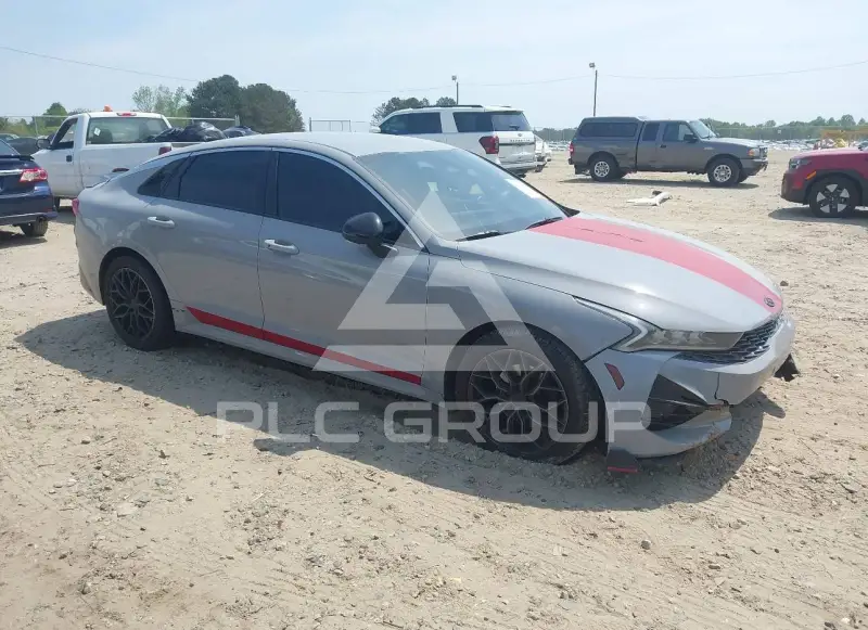 2021 KIA K5 photo