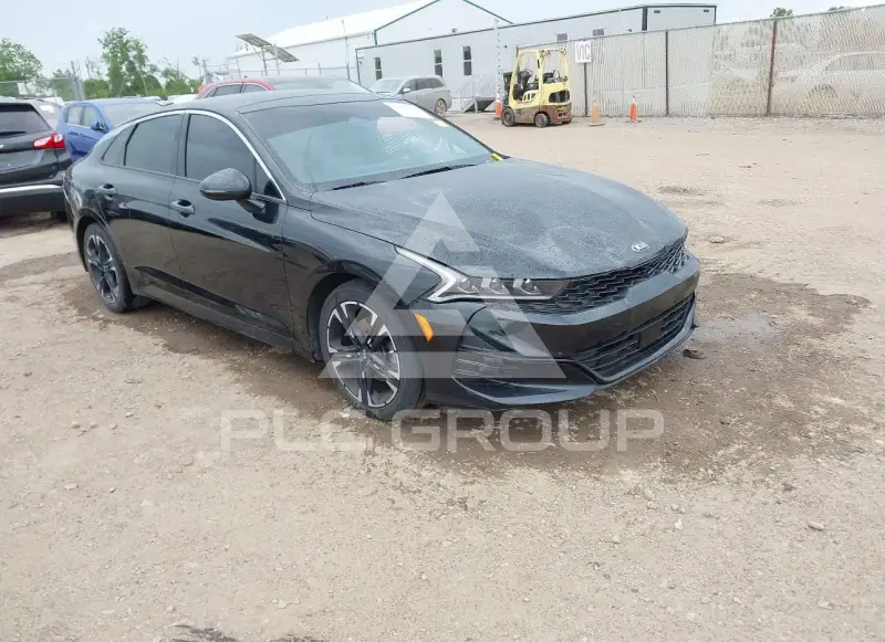 2021 KIA K5 photo