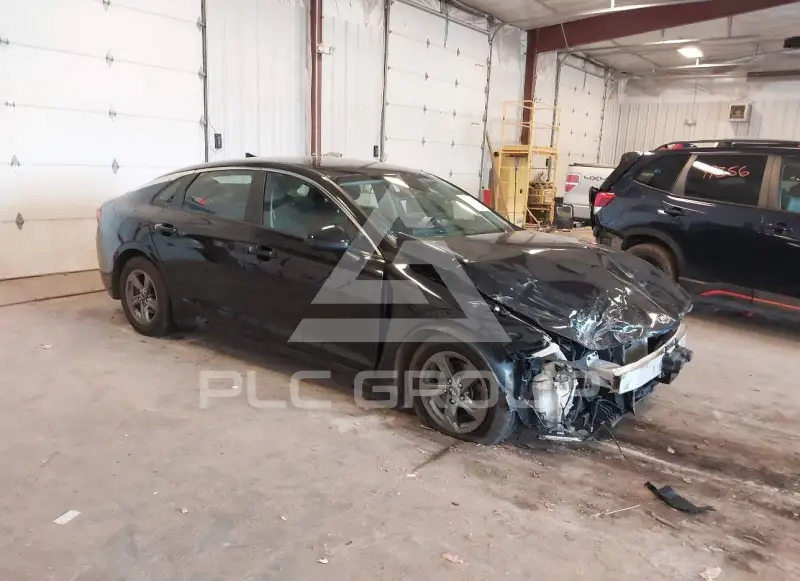 2021 KIA K5 фото
