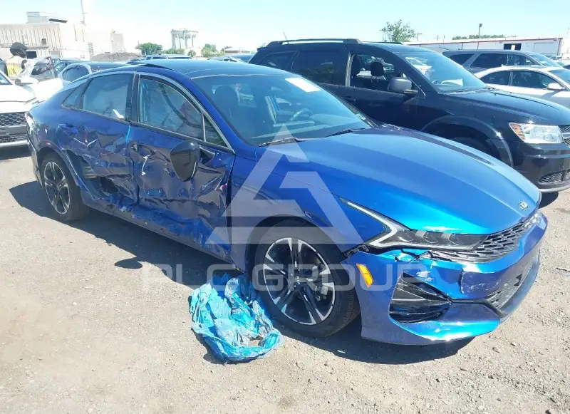 2021 KIA K5 фото