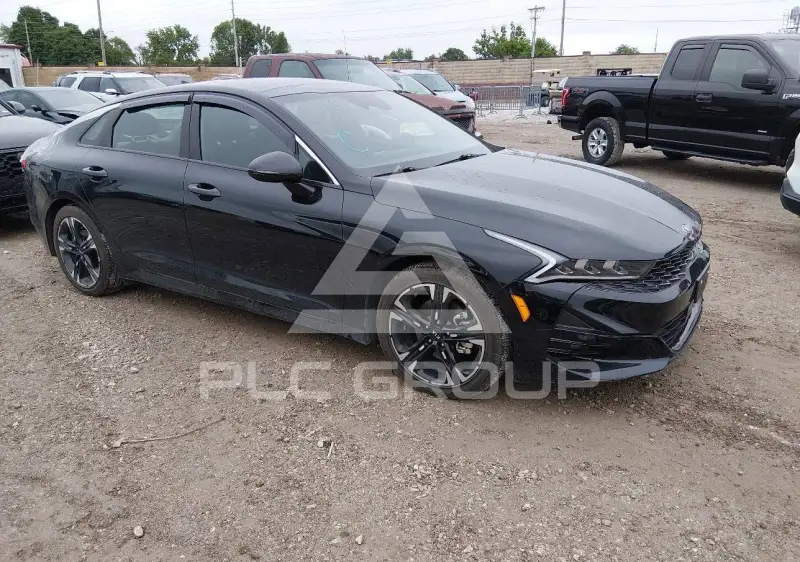 2021 KIA K5 photo