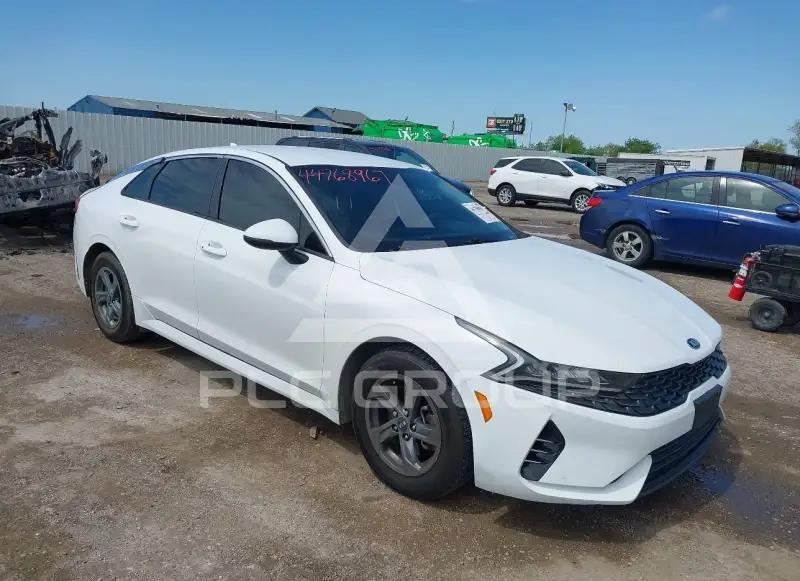 2021 KIA K5 фото