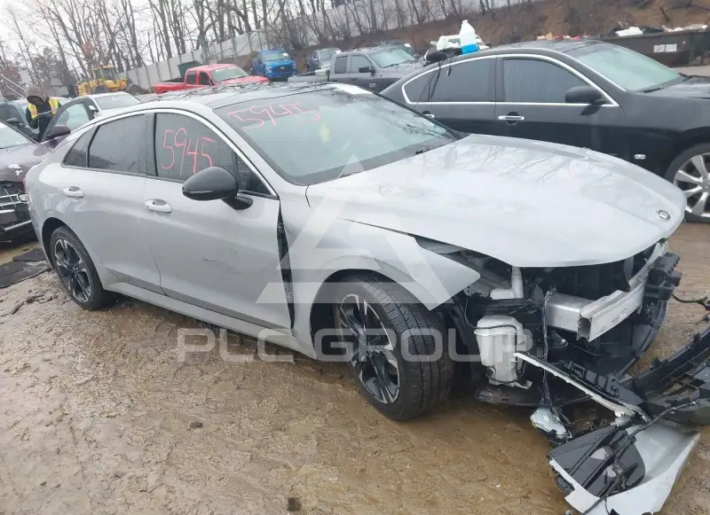 2021 KIA K5 фото