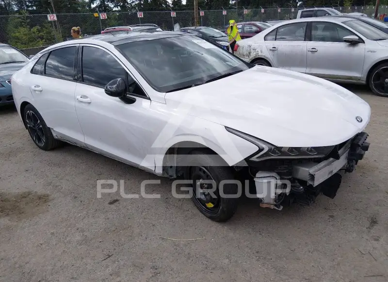 2021 KIA K5 photo