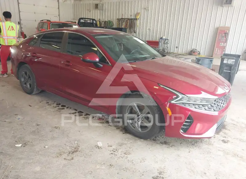 2021 KIA K5 фото
