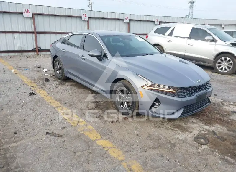 2021 KIA K5 photo