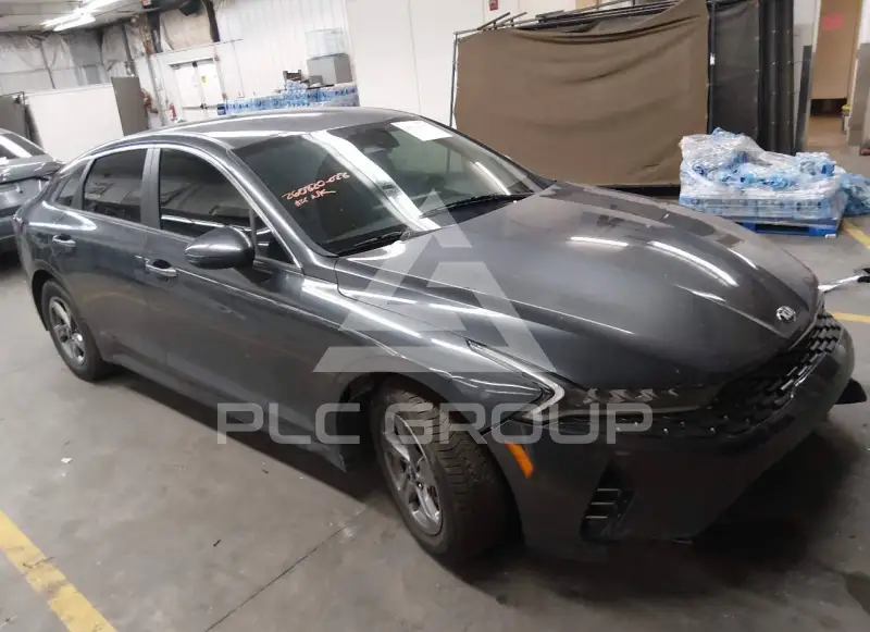 2021 KIA K5 photo