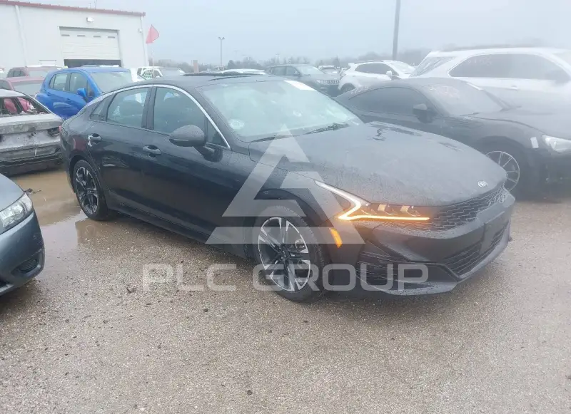 2021 KIA K5 photo