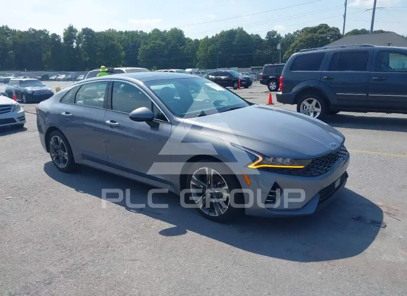 2021 KIA K5 photo