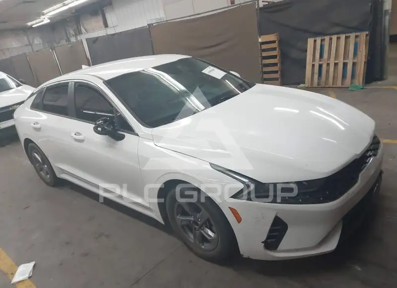 2021 KIA K5 фото