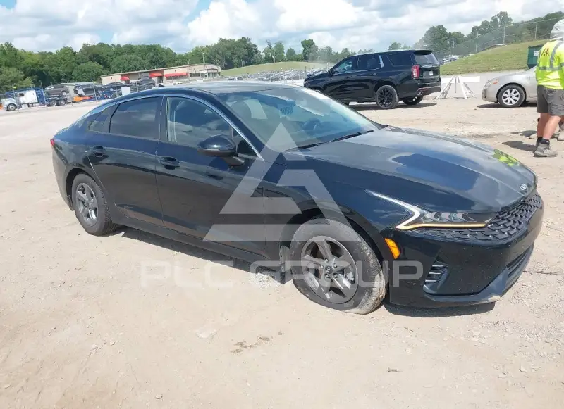 2021 KIA K5 photo