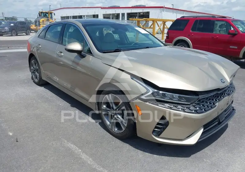 2021 KIA K5 photo