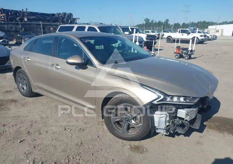 2021 KIA K5 photo