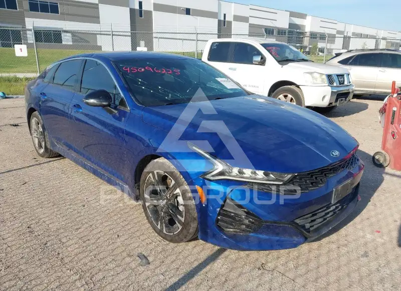 2021 KIA K5 photo