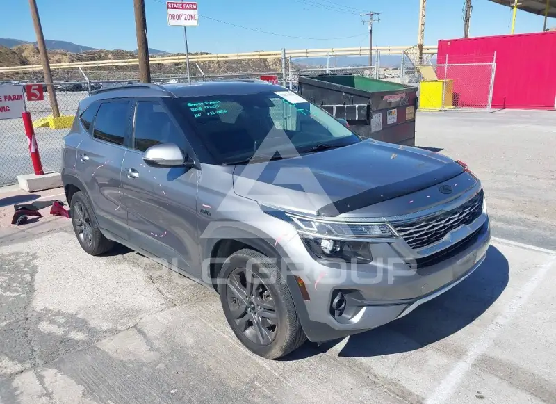 2021 KIA Seltos фото